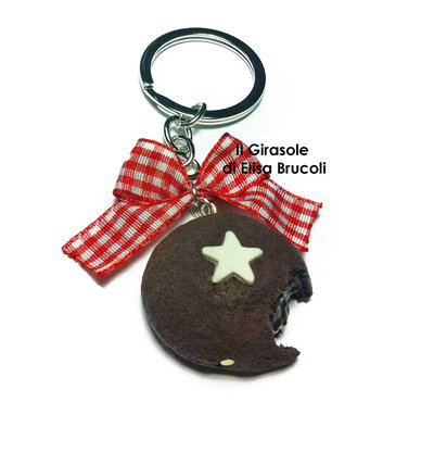 Portachiavi Mooncake al cioccolato con stella in fimo e fiocco rosso Portachiavi Mooncake al cioccolato con stella in fimo e fiocco rosso