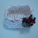 Originale cestino realizzato a mano con fettuccia bianca  unita a filato di cotone rosso con decoro natalizio