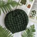 Berretto fatto a mano in pura lana merino verde marcio scuro, nome : Basket hat