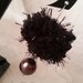 Orecchini pendenti con "fluffy" nero e perla Swarovski