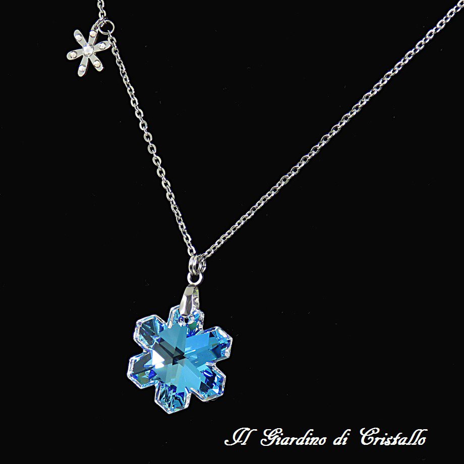 Collana con ciondolo a forma di fiocco di neve personalizzato