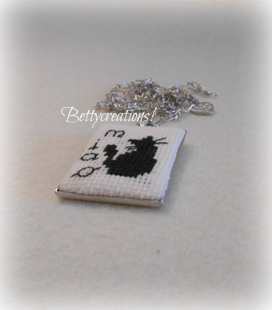 Collana Con Ciondolo Gatto E Coltello Gotico - Acciaio Al Titanio, Lunghezza Regolabile 60 Cm, Gioiello Unico Per Amanti Dei Gatti, Regalo Originale