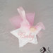 Bomboniera nascita e battesimo stellina portaconfetti imbottita bianca scritta baby rosa con piedini 