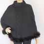 poncho mantella color nero