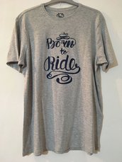T-Shirt modello Born To Ride