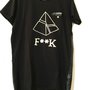 T-Shirt long fit modello Pyramid