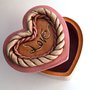 Scatola portagioie a forma di cuore in terracotta dim. base 15x14 h.10 cm. ca. Pezzo unico