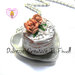 Collana piatto cuore con torta alle rose glassata - miniature, kawaii, handmade