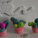 Mini piantine di cactus con vasetto, tecnica Amigurumi