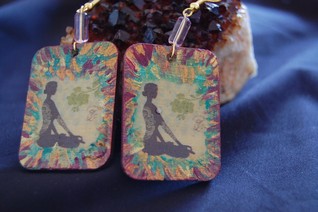 Orecchini Orecchini Fiore di Loto Chakra Meditazione Yoga Sposa Vintage Matrimonio Oro Iridescente Petite Luce Vividcolors - Italia