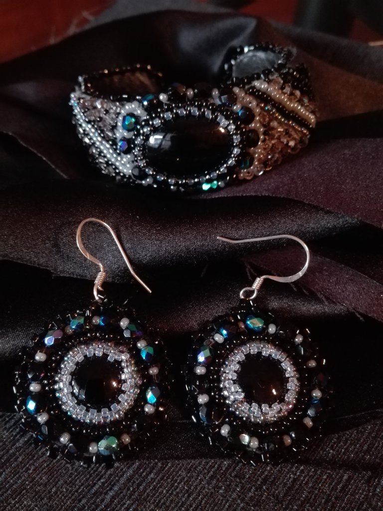 Orecchini Pendenti A Cuore In Onice Nera 22,5 Carati – Argento Placcato – Regalo Originale