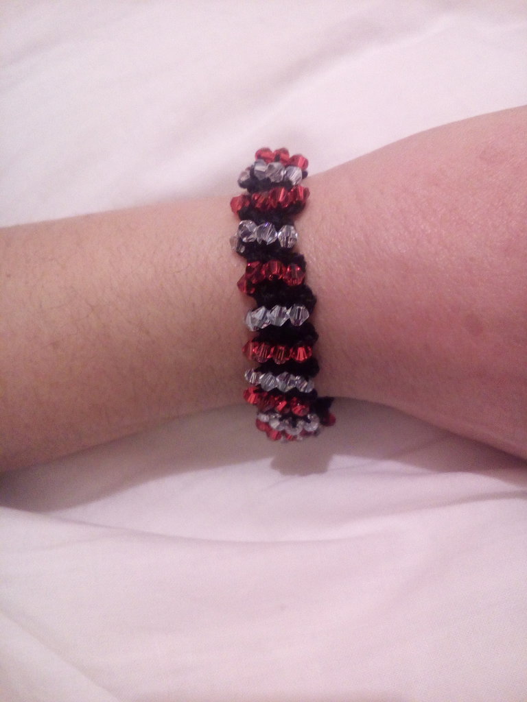 Avalaya Collana Lunga In Corda Di Cotone Con Perline In Legno Rosso/Bianco/Grigio - Regolabile 86 Cm