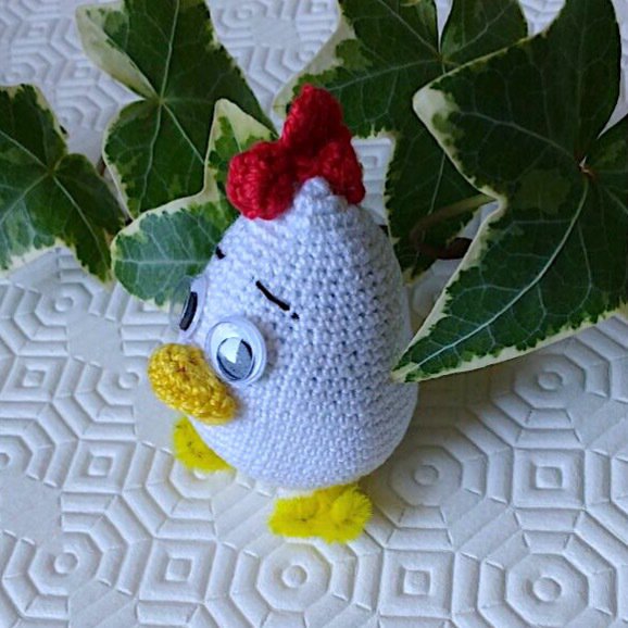 Galletto uovo amigurumi fatto a mano Per la casa e