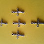 5 charms ciondoli 'Croce cristo vestito' argento tibetano