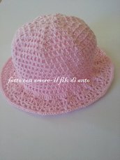 Cappello bimba in rosa con falda