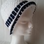 Cappellino in cotone bianco e blu