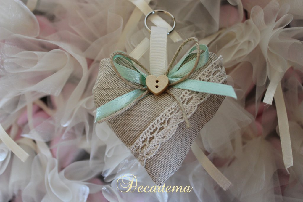 Bomboniera portachiavi Shabby Chic cuore imbottito - Feste - Bombon