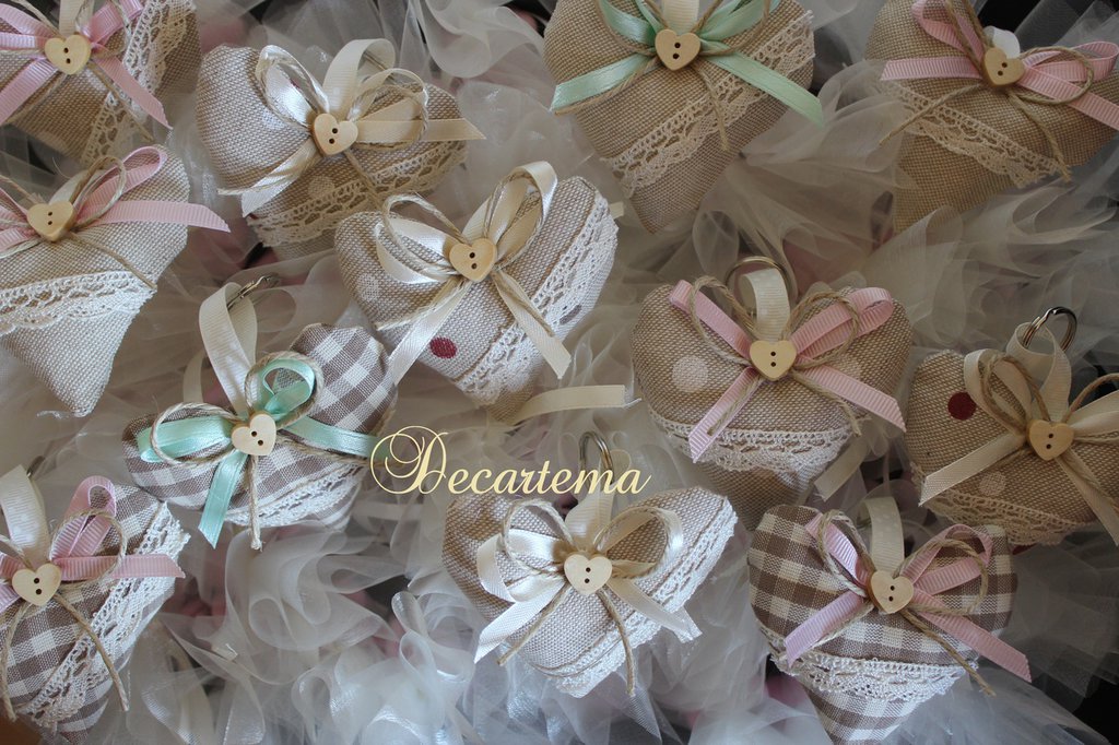 Bomboniera portachiavi Shabby Chic cuore imbottito - Feste - Bombon