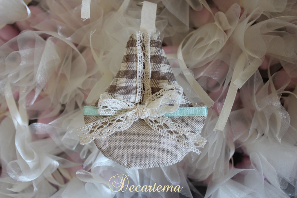 Bomboniera portachiavi Shabby Chic barchetta imbottita - Feste - Bo