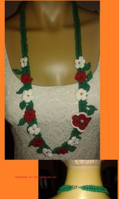 Collana fiorita all'uncinetto accessorio donna creazione homemade cotone