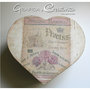 Scatola a cuore in legno shabby