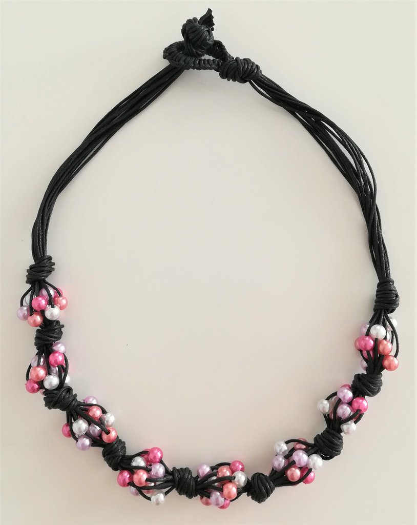 Collana Amuleto In Filo Di Cotone Con Santino Vintage Piccole Perli Californiane 7