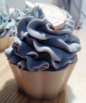 Sapone cupcake azzurro e bianco ai chiodi di garofano e arancia fatto a mano