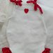 Pagliaccetto in cotone bianco con volants rossi a pois bianchi e scarpette bebè 
