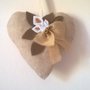 cuore shabby da appendere con fiori bianchi