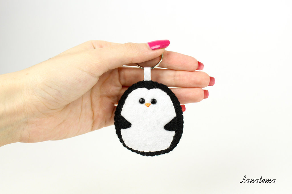 Pinguino portachiavi in feltro fatto a mano, amante animali, regalo  compleanno amica sorella, accessorio per borsa, tenero divertente