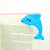 Delfino segnalibro in feltro, segnalibro ad angolo azzurro, accessorio libro, animali del mare in pannolenci