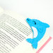Delfino segnalibro in feltro, segnalibro ad angolo azzurro, accessorio libro, animali del mare in pannolenci