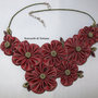 Collana kanzashi con fiori colore bordeaux 1