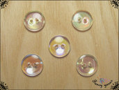 5 bottoni mm.13, in resina trasparente, con riflessi multicolore, 2 fori 