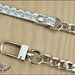 Tracolla per borsa lunga cm.85 in similpelle argento con glitter, catena e moschettoni argento