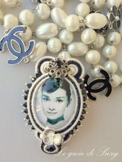Medaglione Audrey Hepburn Tribute