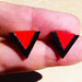 Orecchini Triangoli nero e rosso, orecchini a lobo, orecchini in legno, orecchini minimalisti