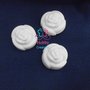 Gessetti colore bianco profumati a forma di ROSA per bomboniera Cresima, Battesimo, Comunione, Matrimonio, Natale - Idea Regalo - white chalks rose shaped for decorating, favors and memories for ceremonies