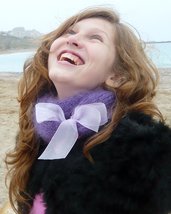 Violet knitted scarf with organza bow