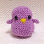 Uccellina lilla amigurumi fatta a mano all'uncinetto 