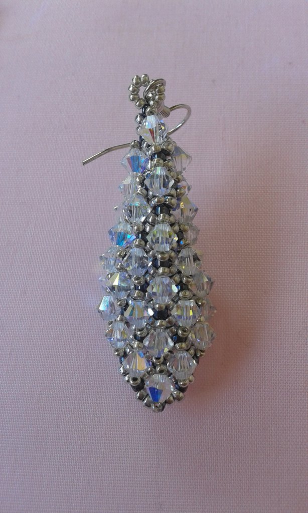 Orecchini pendenti con Swarovski a forma di cono - Gioielli - Orec