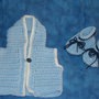 Gilet bimbo azzurro con babbucce