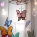 Acchiappasogni con farfalle variopinte realizzato in vetro