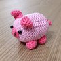 Maialino rosa amigurumi fatto a mano all'uncinetto 