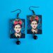 Orecchini di carta pendenti Frida Kahlo con perla nera.