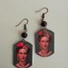 Frida Kahlo orecchini di carta pendenti con perla nera.