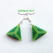 Orecchini verdi a triangolo doppio realizzati con perline delica Miyuki